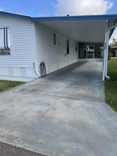Photo 3 of 30 of home located at 4425 Us Hwy 441 S Lot #10 Okeechobee, FL 34974