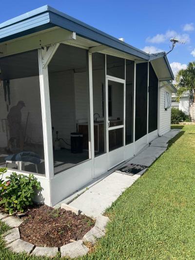 Photo 7 of 30 of home located at 4425 Us Hwy 441 S Lot #10 Okeechobee, FL 34974