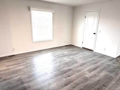 Photo 4 of 20 of home located at 13256 Nashville Lane Hartland, MI 48353