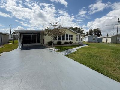 Mobile Home at 411 Day Lily Street Sebring, FL 33870