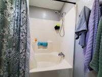 1999 Golden West Homes Inc. 7306GM56001A Mobile Home