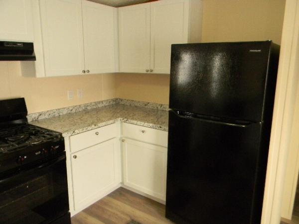2000 Holly park Manufactured Home