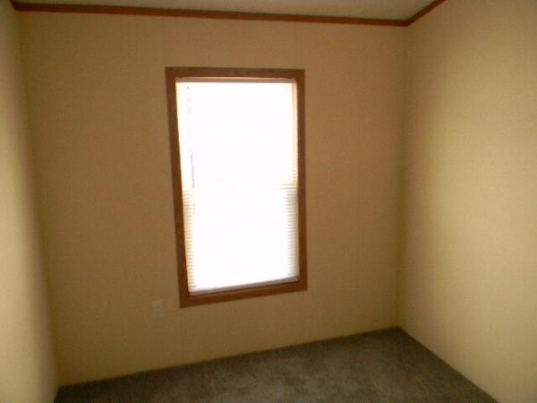 2000 Holly park Manufactured Home