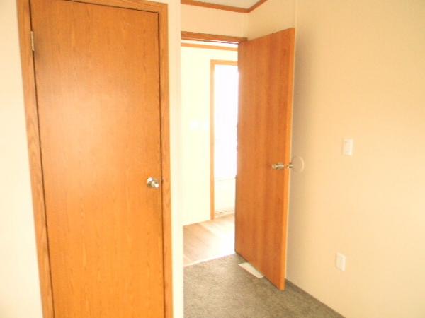2000 Holly park Manufactured Home