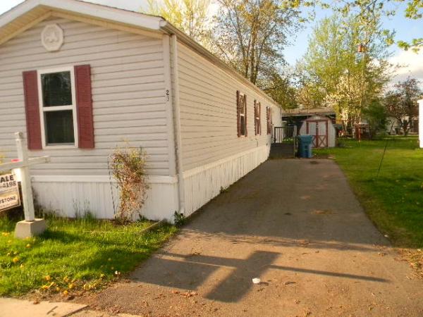 2000 Holly park Manufactured Home