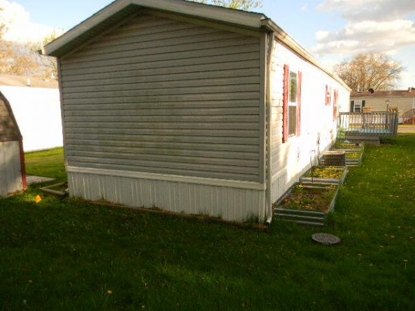 2000 Holly park Manufactured Home