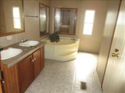 Photo 3 of 6 of home located at 29362 Ashwood Ln Kentwood, LA 70444