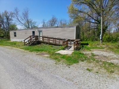 Mobile Home at 450 W Harrison Stree Carrier Mills, IL 62917