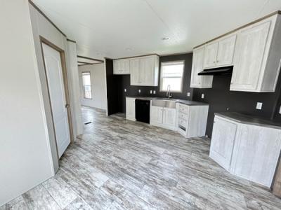 Photo 2 of 10 of home located at 3215 E Plantation Dr La Porte, TX 77571