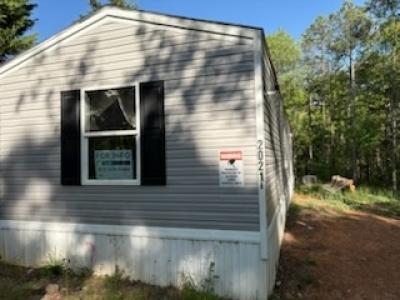 Mobile Home at 2021B Hattons Ford Rd Townville, SC 29689