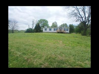 Mobile Home at 22055 Marion Rd Fredonia, KY 42411