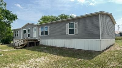 Mobile Home at 301 Aransas St Kenedy, TX 78119