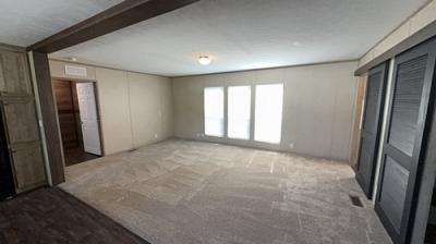 Photo 4 of 32 of home located at 301 Aransas St Kenedy, TX 78119