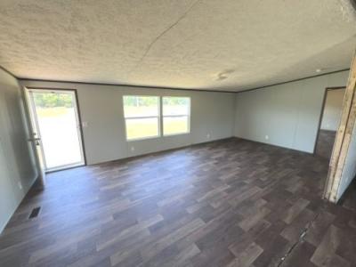 Photo 4 of 15 of home located at 16071 Old Greensboro Road Moundville, AL 35474