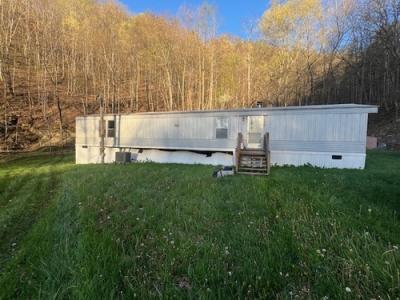 Mobile Home at 1430 Jess Hollow Rd Hurley, VA 24620