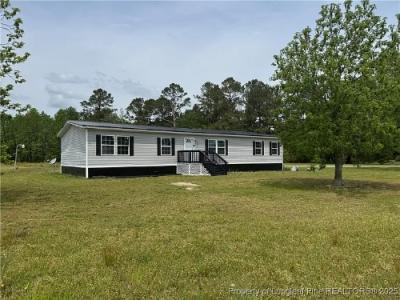 Mobile Home at 744 Jr Rd Maxton, NC 28364