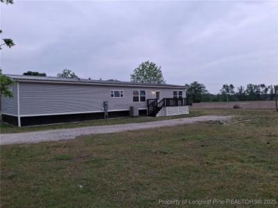 Photo 3 of 15 of home located at 744 Jr Rd Maxton, NC 28364