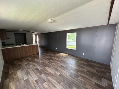 Photo 2 of 11 of home located at 3411 E Plantation Dr La Porte, TX 77571