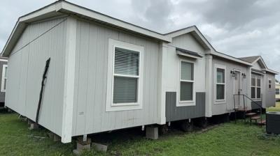 Mobile Home at 1574 N Padre Island Dr Corpus Christi, TX 78408