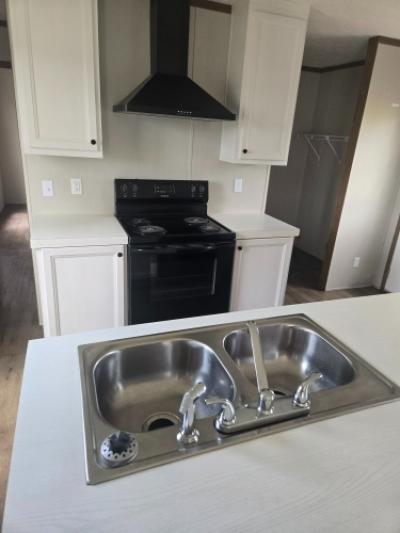 Photo 5 of 12 of home located at 29109 Ivy Rd Carl Junction, MO 64834