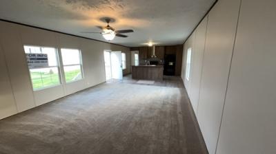 Photo 3 of 13 of home located at 315 Aspen Ln Winchester, KY 40391
