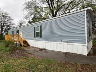 Photo 3 of 9 of home located at 2426 Ken Bale Blvd Lot 15 Bowling Green, KY 42103