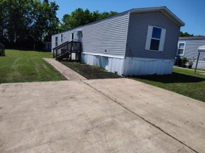 Photo 5 of 5 of home located at 2075 Fm 389 Trlr 68 Brenham, TX 77833