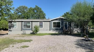 Mobile Home at 173 Foothill Rd Bastrop, TX 78602