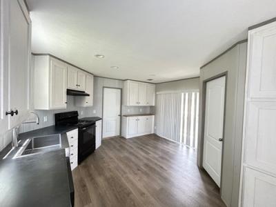 Photo 3 of 14 of home located at 331 Gordy Rd Bacliff, TX 77518