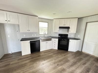 Photo 4 of 14 of home located at 331 Gordy Rd Bacliff, TX 77518