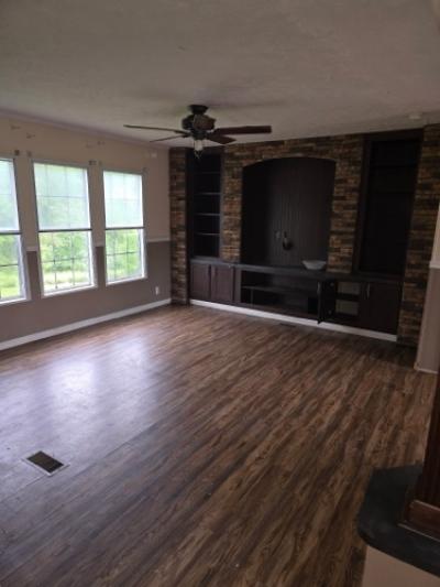 Photo 2 of 18 of home located at 1062 Jackson Liberty Brookhaven, MS 39601