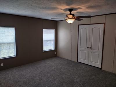 Photo 3 of 8 of home located at 3848 Chestnut Ridge Rd Pulaski, VA 24301