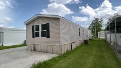 Photo 2 of 13 of home located at 304 Rue Degravelle Lot 6 New Iberia, LA 70563