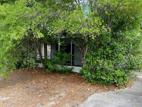1979 Barrington Manufactured Home