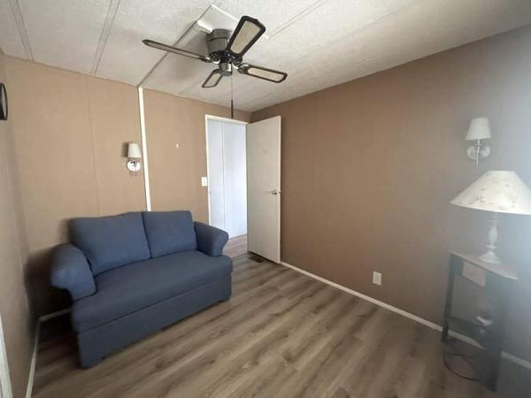 1976 Skyline Manufactured Home