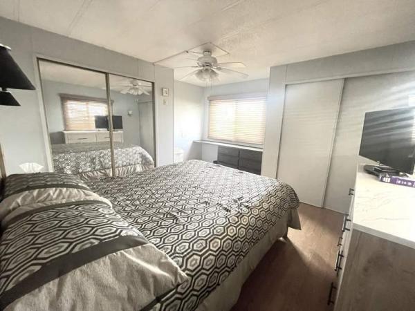 1976 Skyline Manufactured Home