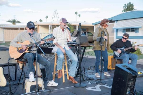 1976 Skyline Manufactured Home
