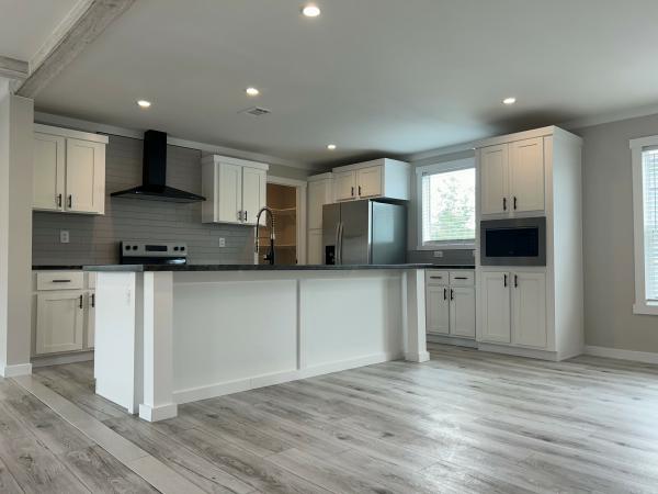 2025 Champion WS3256H32025 Mobile Home