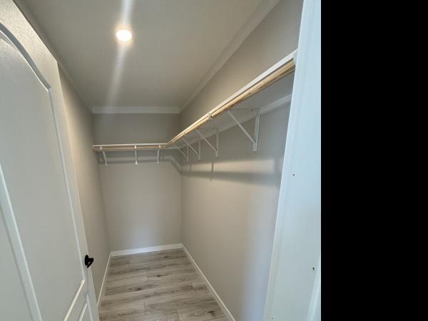 2025 Champion WS3256H32025 Mobile Home