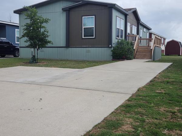 2022 Clayton Mobile Home For Rent