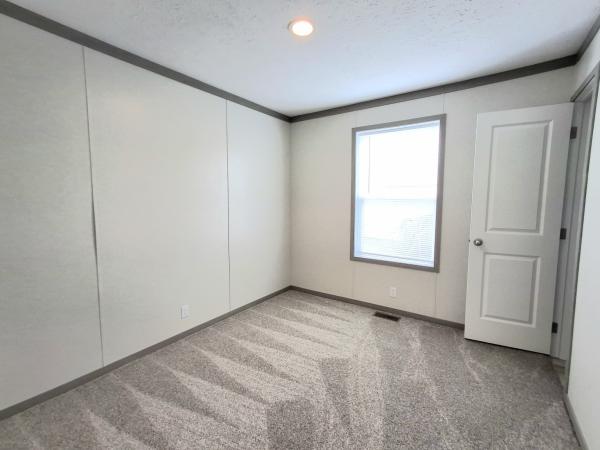 2025 Clayton 95PLH16763E (w/Porch) Mobile Home