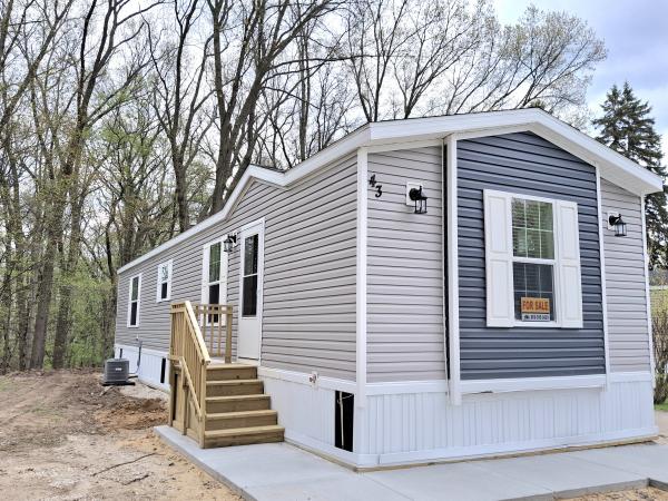 2025 Champion RAP1656H2 Mobile Home