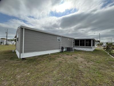 Photo 4 of 15 of home located at 17 Serendipity Blvd. North Fort Myers, FL 33903