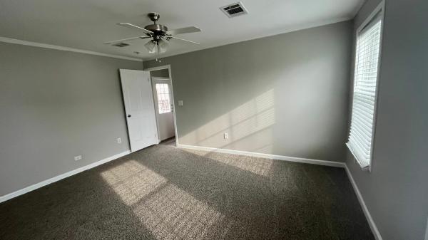 2017 Oak Creek Yes Mobile Home