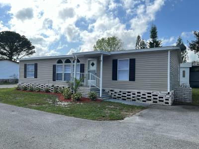 Photo 2 of 25 of home located at 14139 Hunter Grove Dr Orlando, FL 32828