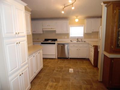 Photo 2 of 3 of home located at 28743 Boxwood Flat Rock, MI 48134