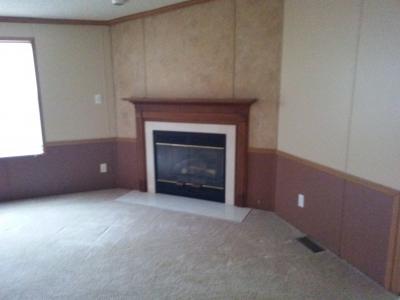 Photo 2 of 3 of home located at 28467 Oakwood Flat Rock, MI 48134