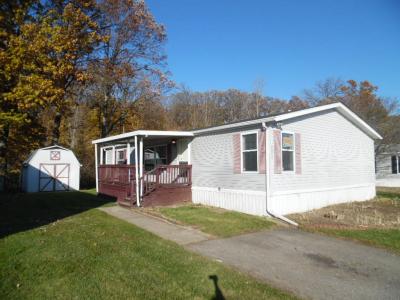 Mobile Home at 28640 Parkview Flat Rock, MI 48134