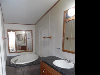 Photo 5 of 7 of home located at 28640 Parkview Flat Rock, MI 48134