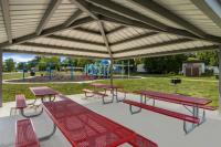 1999 Holly Park Mobile Home